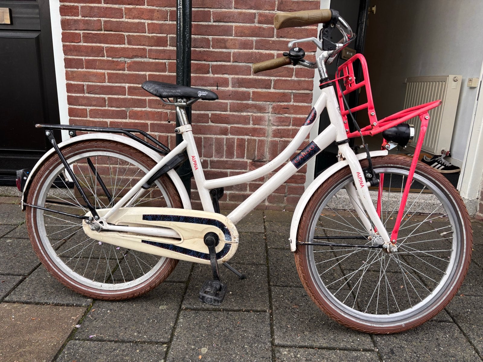 Alpina Cargo meisjesfiets 22 inch - Wit met roze voordrager, Ophalen, Gebruikt, Terugtraprem, 22 inch