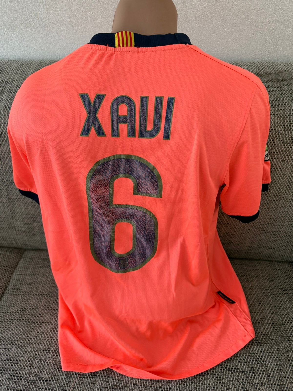 Vintage Barca-voetbalshirt met naam/nr van (bondscoach) Xavi, Ophalen of Verzenden, Gebruikt, Buitenlandse clubs, Shirt