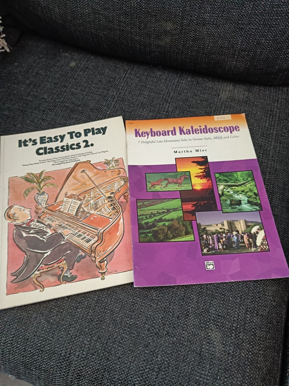 2 pianoboeken: Easy to Play Classics 2 & Keyboard Kaleid, Gebruikt, Klassiek, Les of Cursus, Ophalen of Verzenden