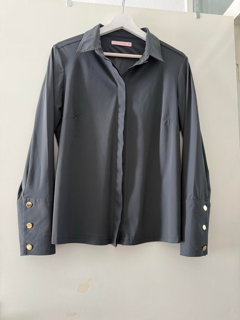Studio Anneloes Blouse met Gouden Knopen - Maat M, Ophalen of Verzenden, Zo goed als nieuw, Maat 38/40 (M), Grijs