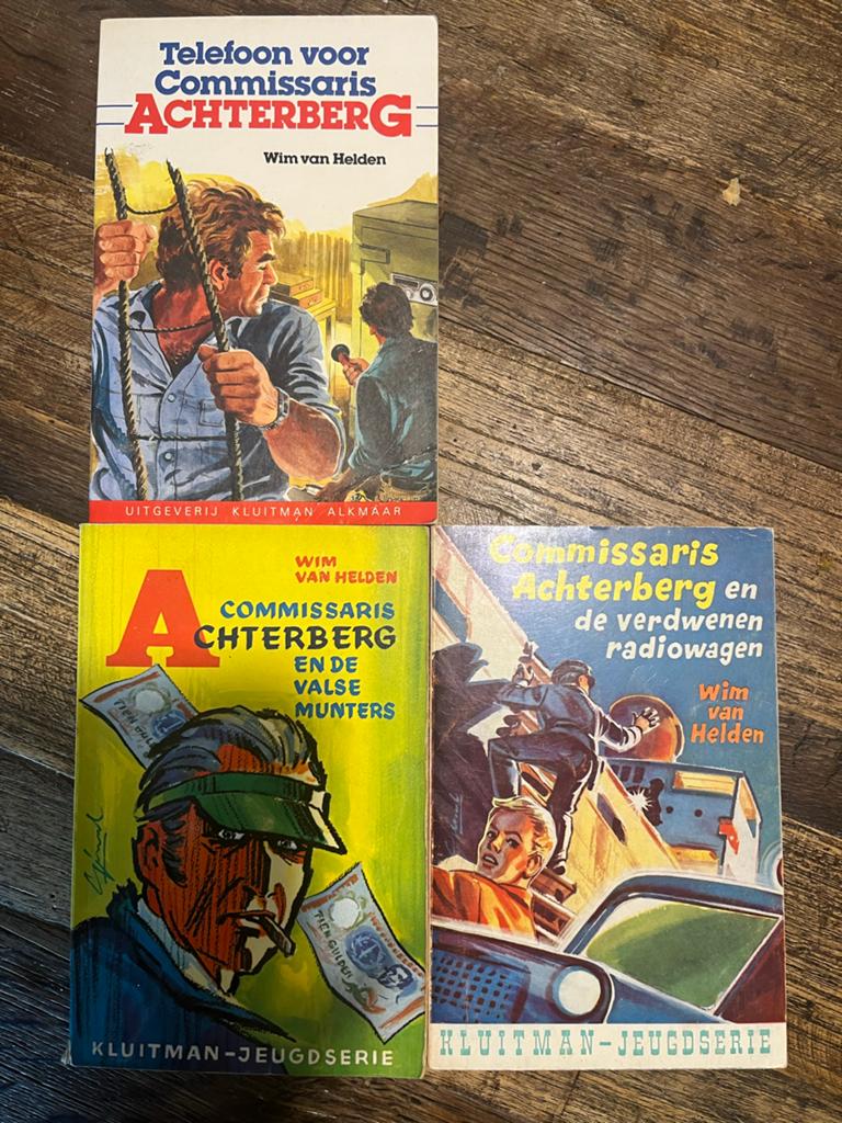 3x Commissaris Achterberg - Wim van Helden (Kluiman), Ophalen of Verzenden, Gelezen, Fictie algemeen