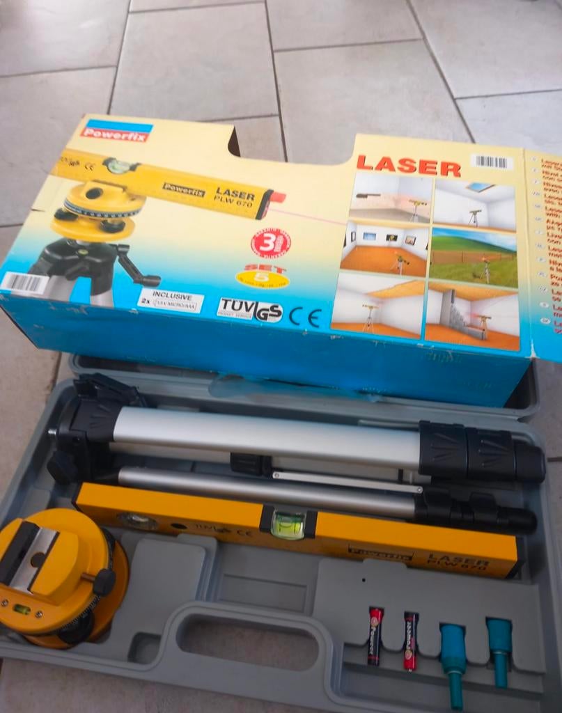 Powerfix Laser PLW 670 met statief en accessoires, Ophalen of Verzenden, Gebruikt, Licht
