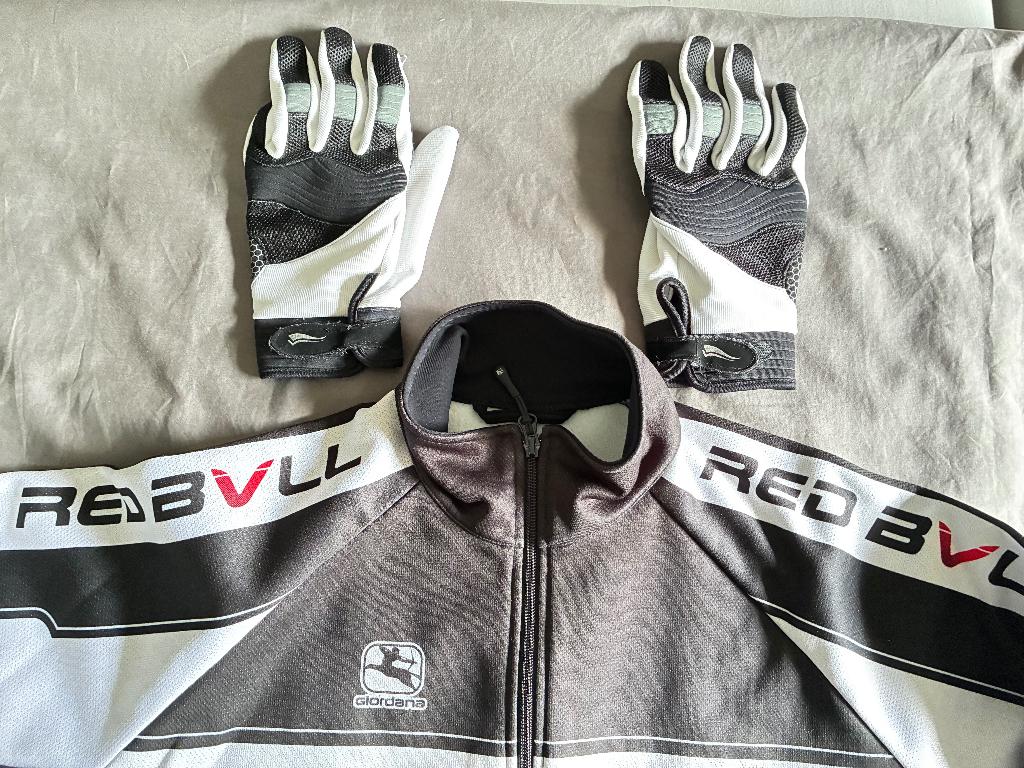 Red Bull Winterjack en handschoenen racefiets/ mountainbike, Heren, Ophalen of Verzenden, Zo goed als nieuw, Red Bull