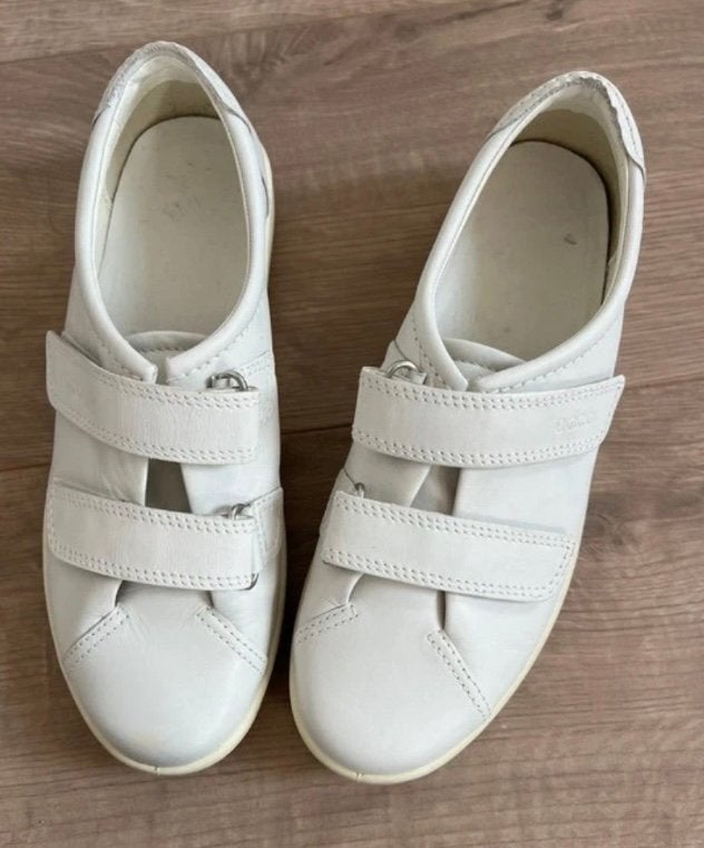 Ecco dames schoenen wit, Kleding | Dames, Ophalen of Verzenden, Zo goed als nieuw, Wit, Sneakers of Gympen