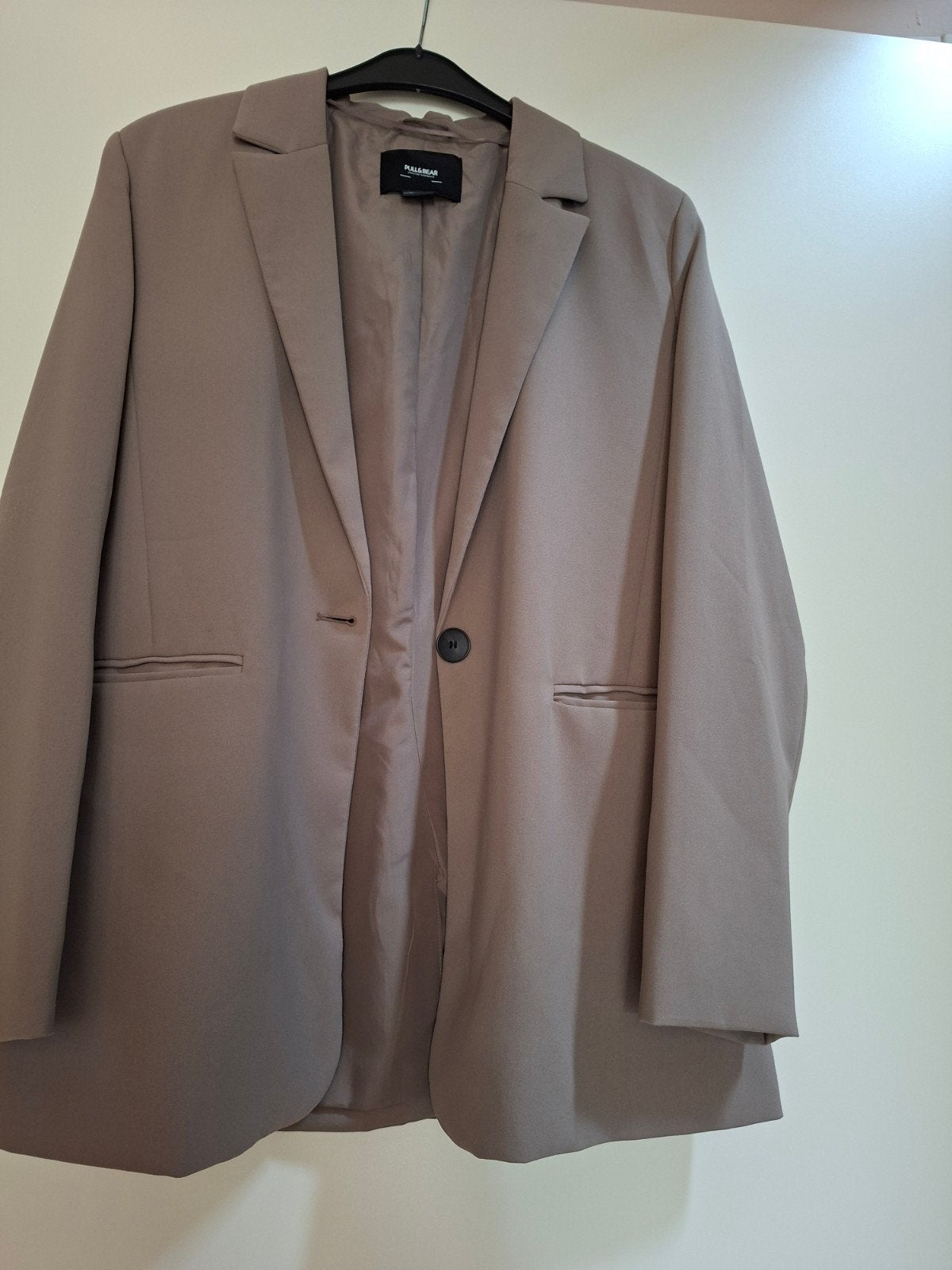 Pull&Bear Blazer Maat M, valt als S - Zo goed als nieuw, Kleding | Dames, Maat 38/40 (M), Pull&Bear, Beige, Ophalen of Verzenden