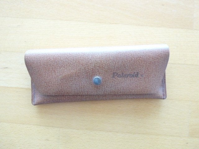 Polaroid hoesje wrs voor voorzet zonnebril retro, Ophalen of Verzenden, Persoonlijke verzorging