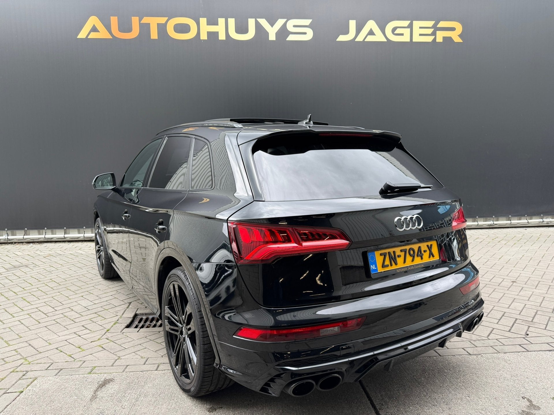 Audi SQ5 3.0 TFSI SQ5 Quatro b&o Pano Rs Zetels Carplay Came, Auto's, Audi, Gebruikt, 2995 cc, Zwart, Leder
