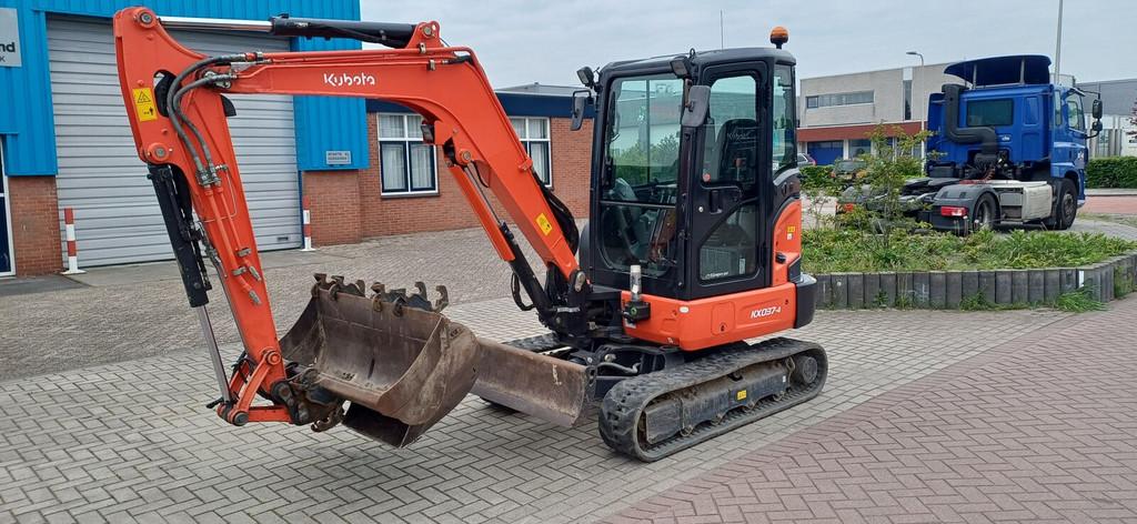 Kubota KX037-4 mini excavator, Graafmachine