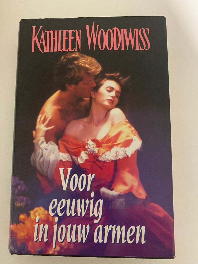 Kathleen Woodiwiss, Boeken, Gelezen, Ophalen of Verzenden, Nederland, Kathleen Woodiwiss