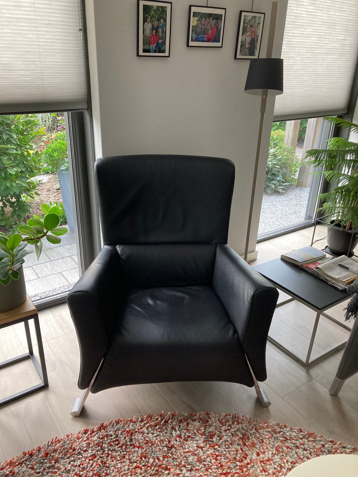 2x Rolf Benz (design stoelen) RB322 zwart, Ophalen, Zo goed als nieuw, 75 tot 100 cm