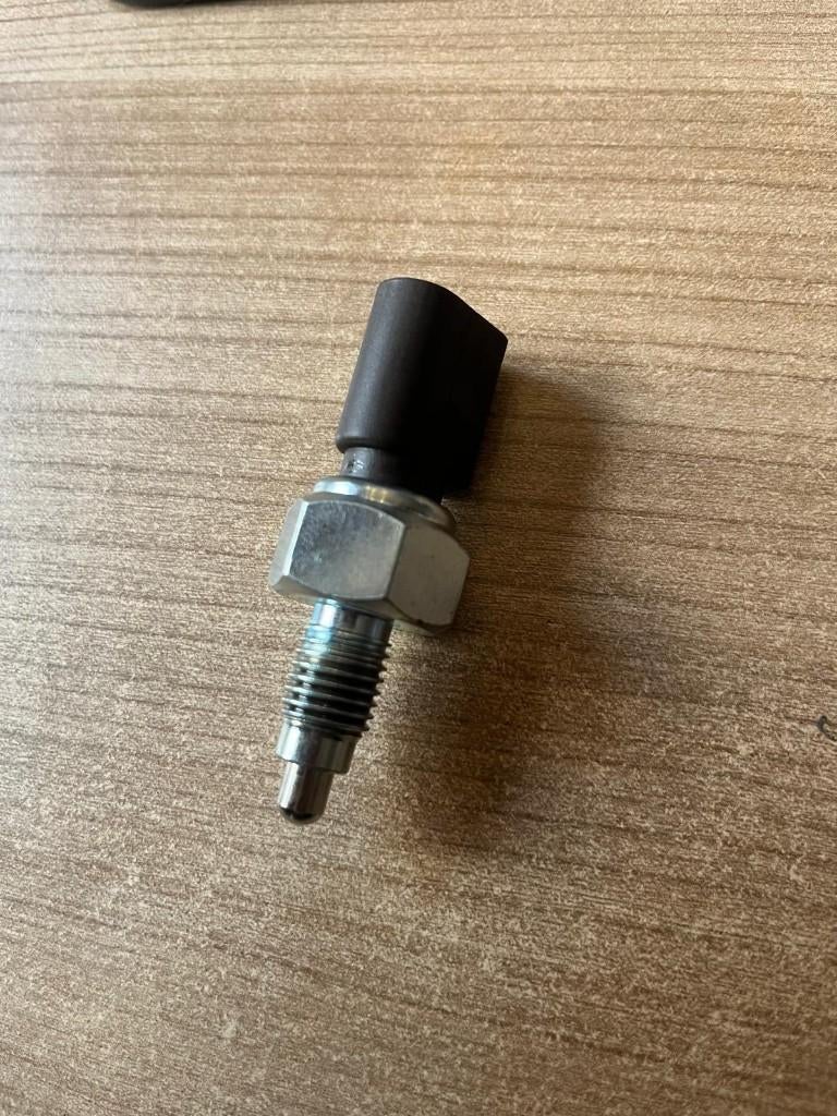 Achteruitrijschakelaar | VW Audi Seat Skoda Ford | NIEUW, Ophalen of Verzenden, Nieuw, Seat