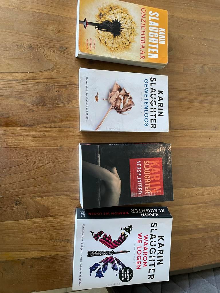 4 Karin Slaughter thrillers: Onzichtbaar, Gewetenloos, Versp, Boeken, Ophalen of Verzenden, Gelezen