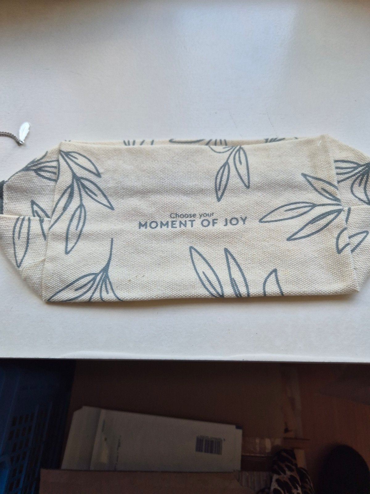 Tasje "Choose your moment of joy" -  nieuw, Ophalen of Verzenden, Nieuw, Beige, Overige typen