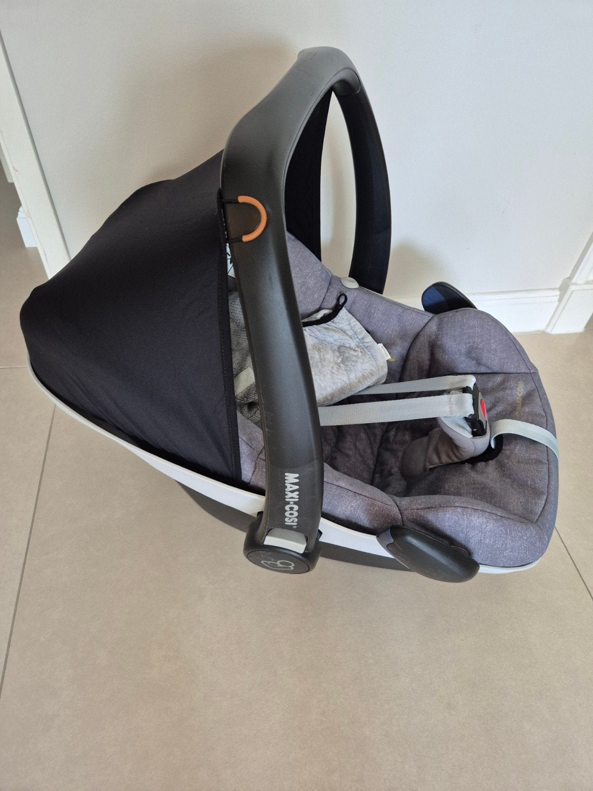 Maxi-Cosi Pebble Plus autostoel + verkleiner en windscherm, Ophalen of Verzenden