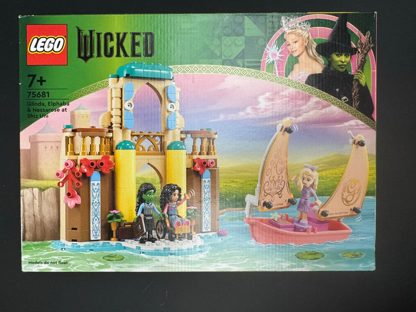 LEGO Wicked 75681 Glinda, Elphaba & Nessarose at Shiz Uni -, Overige thema's, Lego, Nieuw, Ophalen of Verzenden
