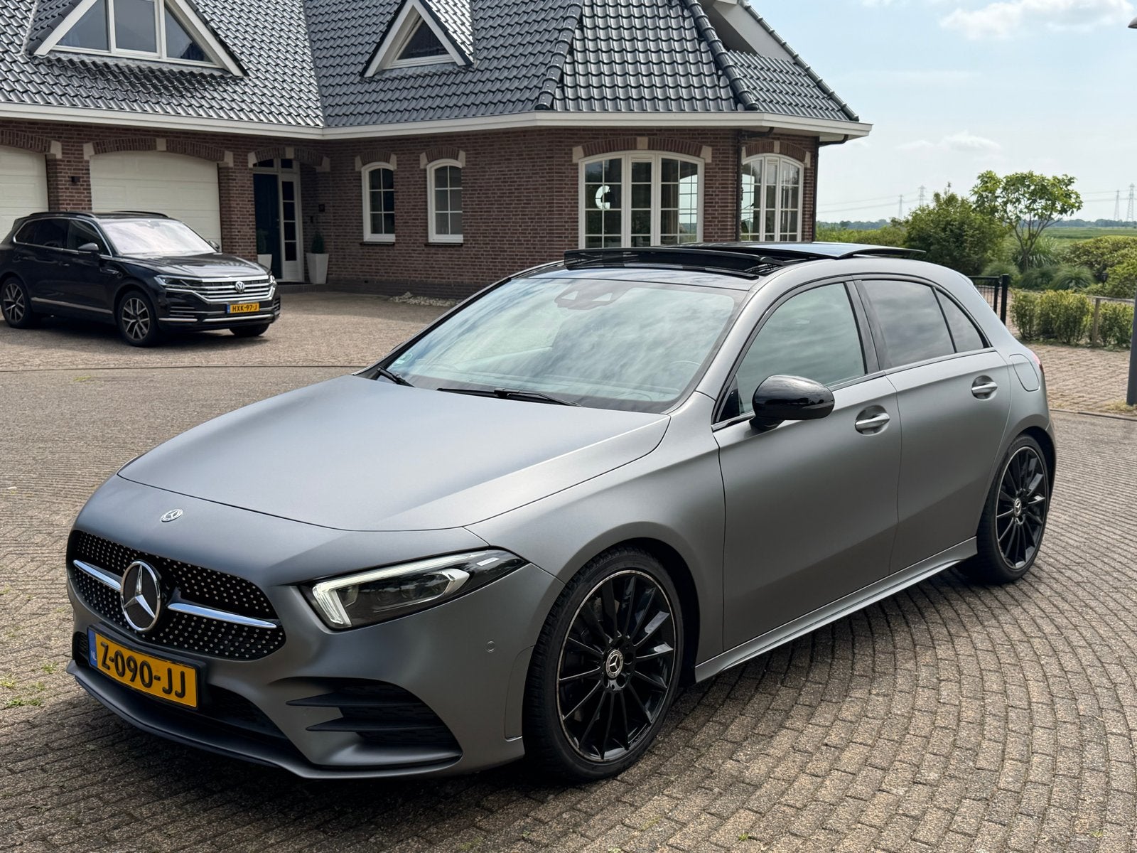 Mercedes-Benz A-Klasse A 250 224pk 7G Panorama Headup vol, Auto's, Zwart, 4 cilinders, 1600 kg, 725 kg
