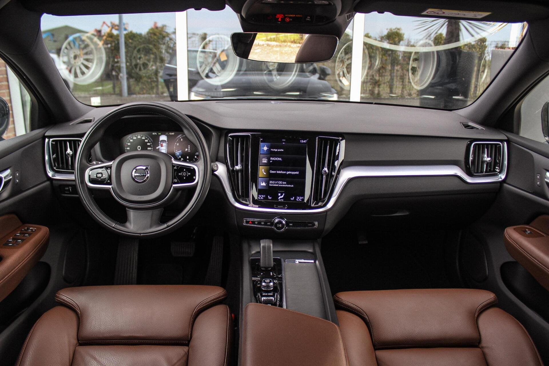 Volvo V60 2.0 B4 Inscription | NL auto | 2e eigenaar | BTW a, Dealer onderhouden, 15 km/l, Euro 6, 4 cilinders