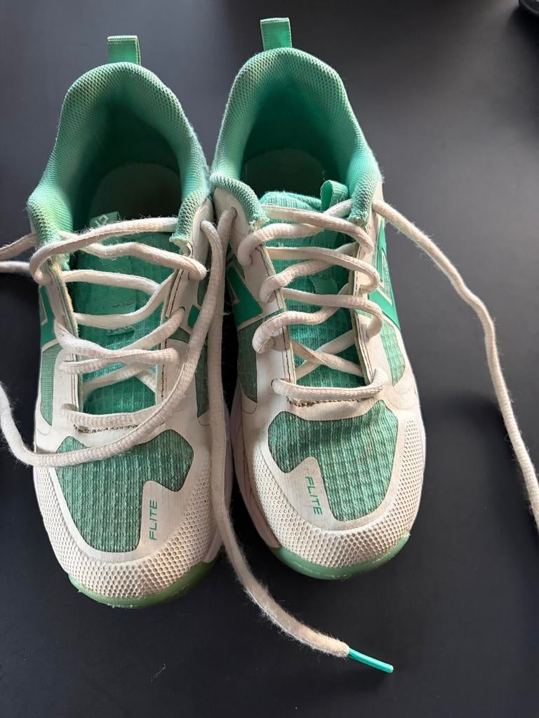 Hockeyschoenen Brabo kind maat 32/33, Ophalen of Verzenden, Gebruikt