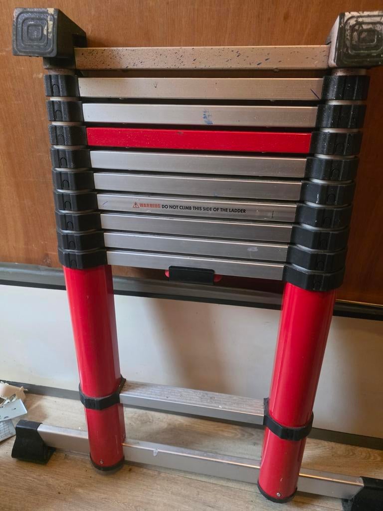 Uitschuifbare Telescoopladder - Compact en Handig, Ophalen, Gebruikt