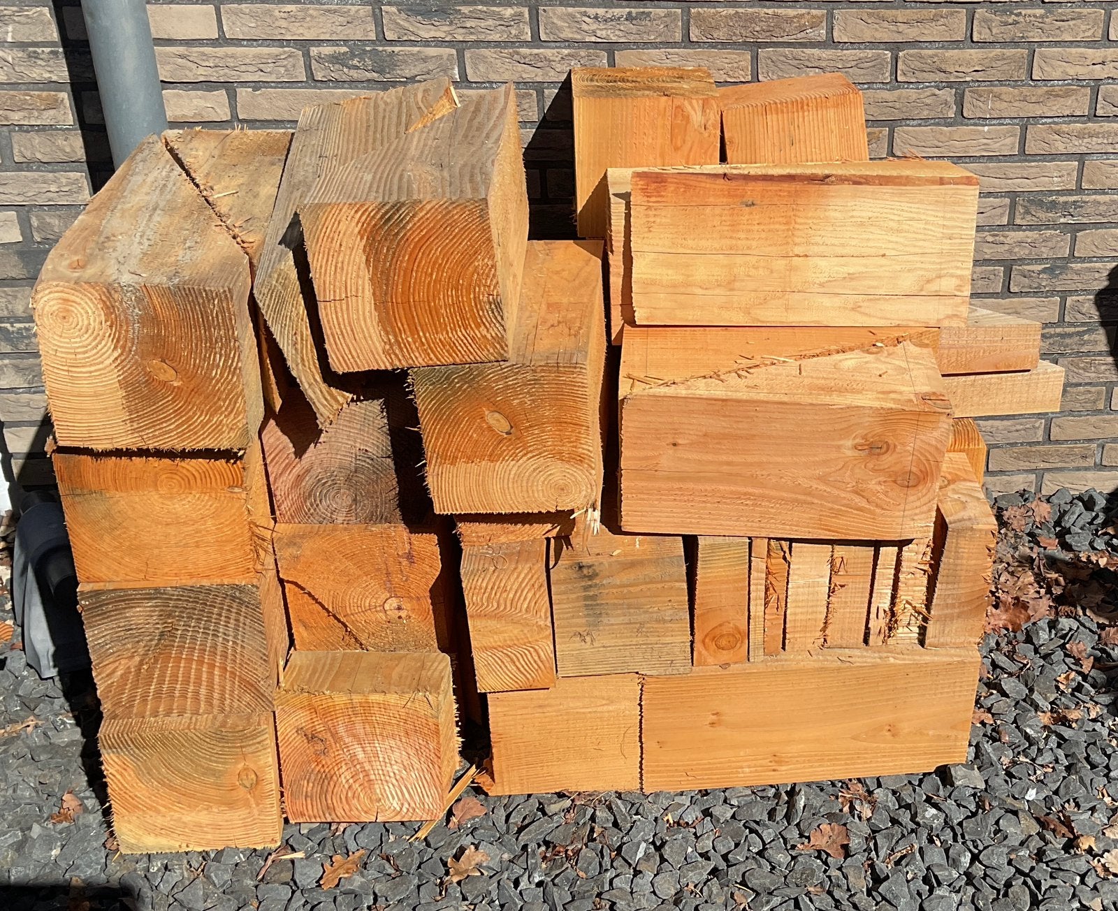 Diverse soorten hout waaronder Douglas  samen  +/- 1 kuub, Doe-het-zelf en Verbouw, Hout en Planken, Ophalen, Minder dan 25 mm