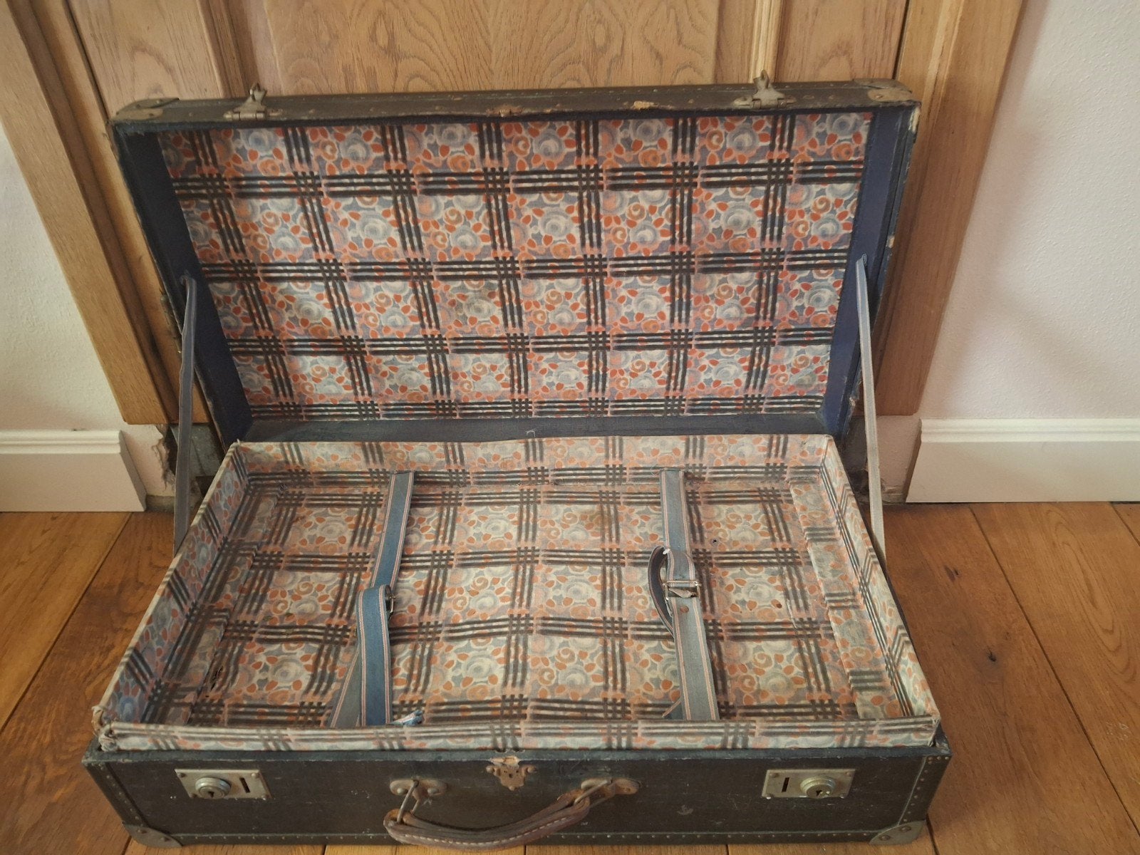 Vintage koffer in originele staat met extra kledingbak, Ophalen