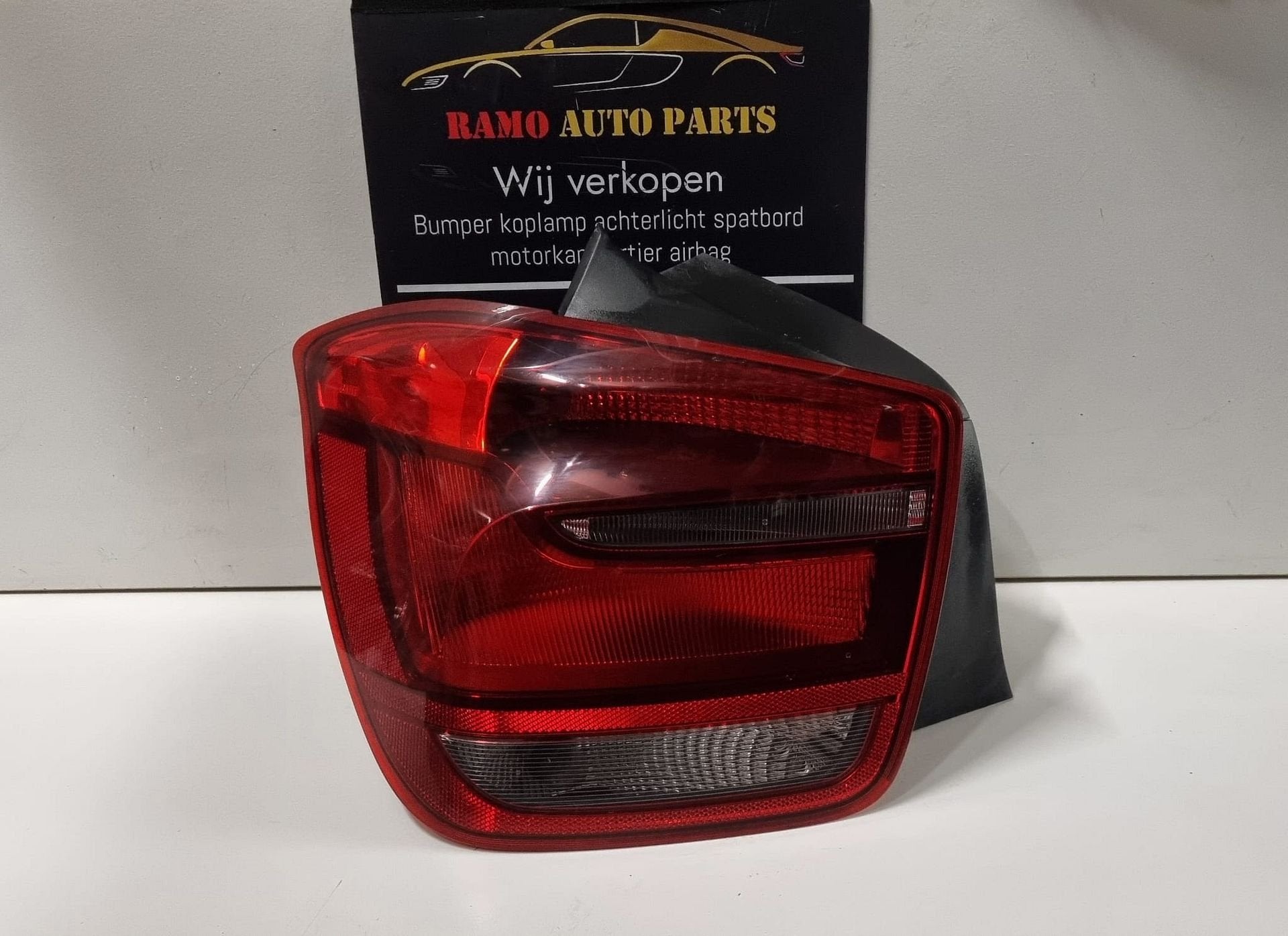 BMW 1 SERIE F20 LED ACHTERLICHT LINKS  63217241541, Gebruikt, -, -, Ophalen of Verzenden