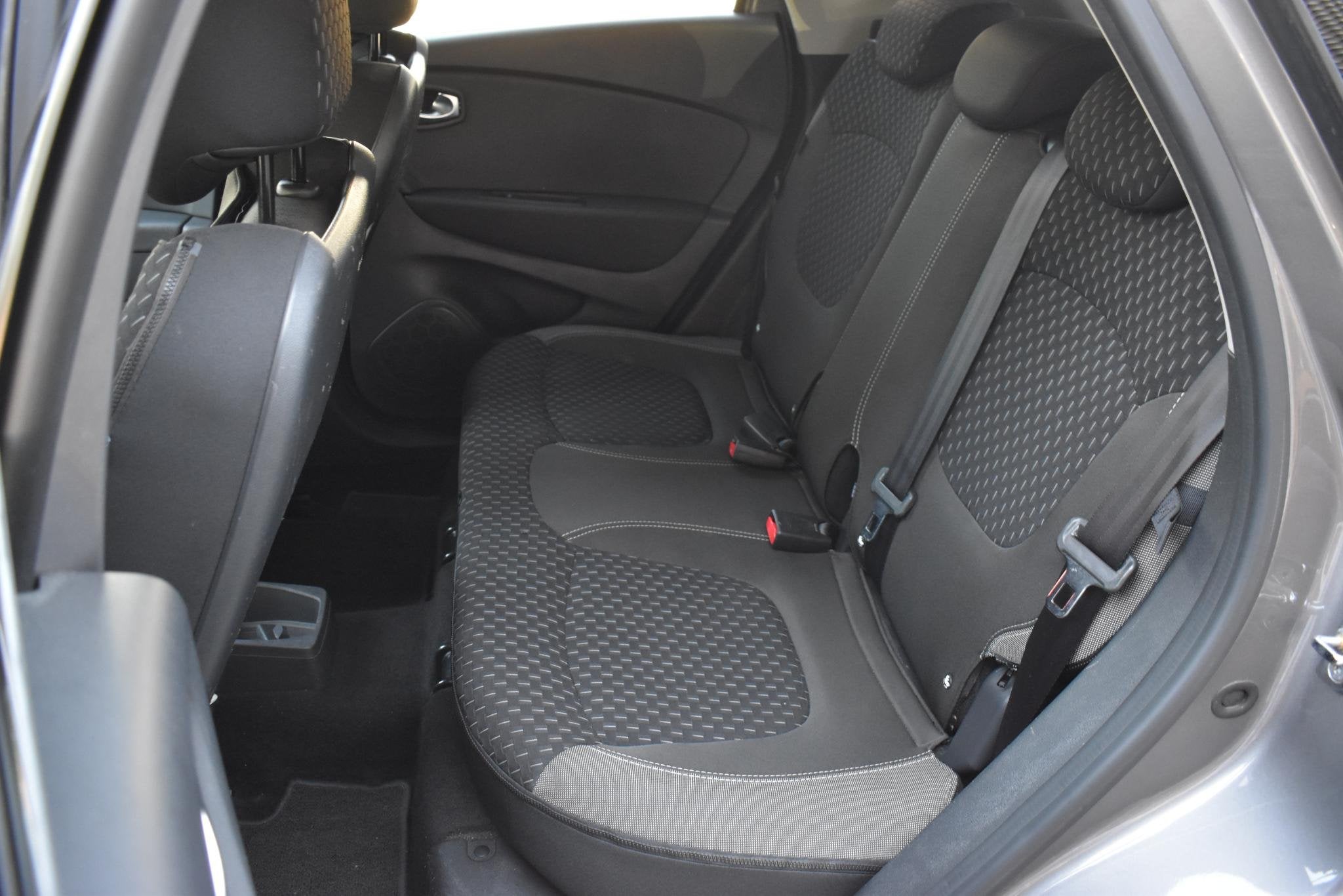 Foto 10 van Renault Captur TCe Intens | DEALER ONDERH. | TREKHAAK | CAME