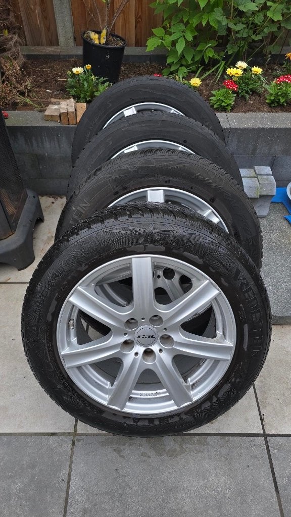 Lichtmetalen velgen met winterbanden, Auto-onderdelen, Banden en Velgen, Ophalen, Banden en Velgen, 17 inch, Winterbanden