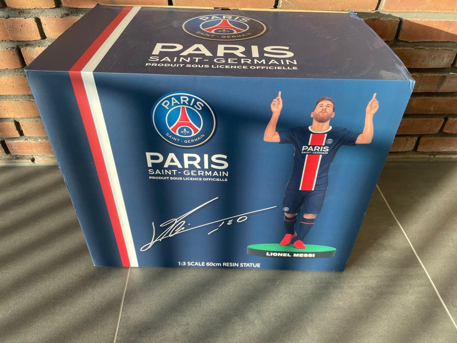 Lionel Messi PSG Beeldje - Limited Edition 0653, Ophalen, Nieuw, Buitenlandse clubs, Beeldje of Poppetje