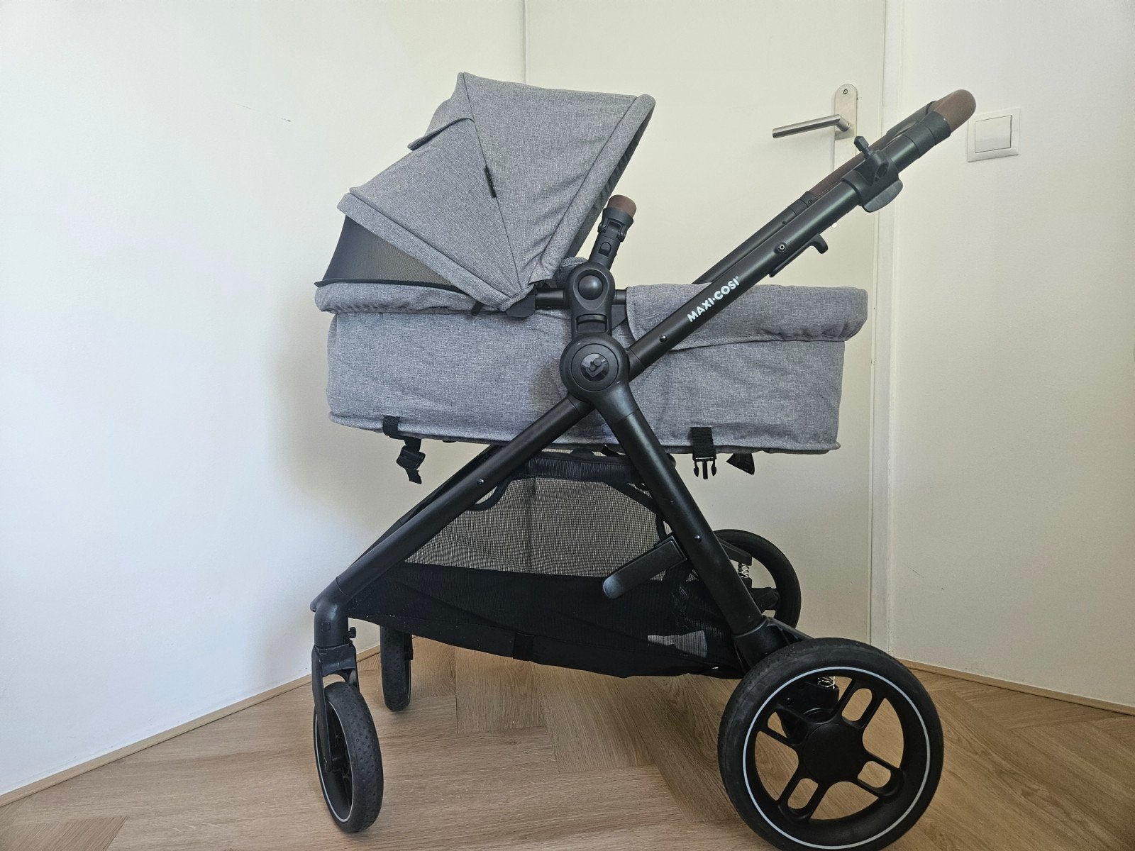 Maxi-Cosi Zelia Select 2-in-1 kinderwagen + regenhoes, Ophalen of Verzenden, Zo goed als nieuw, Combiwagen, Verstelbare duwstang