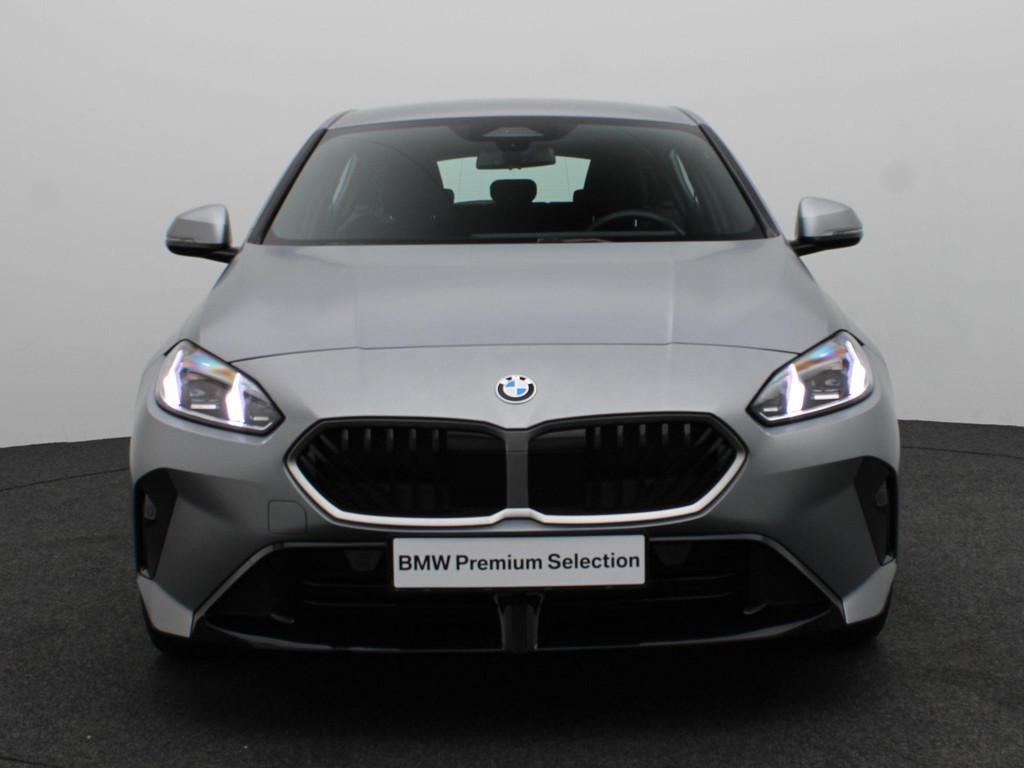 BMW 1 Serie 120 M Sportpakket | Premium Pack | M Adaptief on, Stof, Gebruikt, Met garantie (alle), Metallic lak