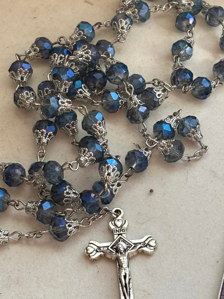 Nieuwe Rozenkrans met Rijnsteen en Zilverkleurige Details, Verzenden