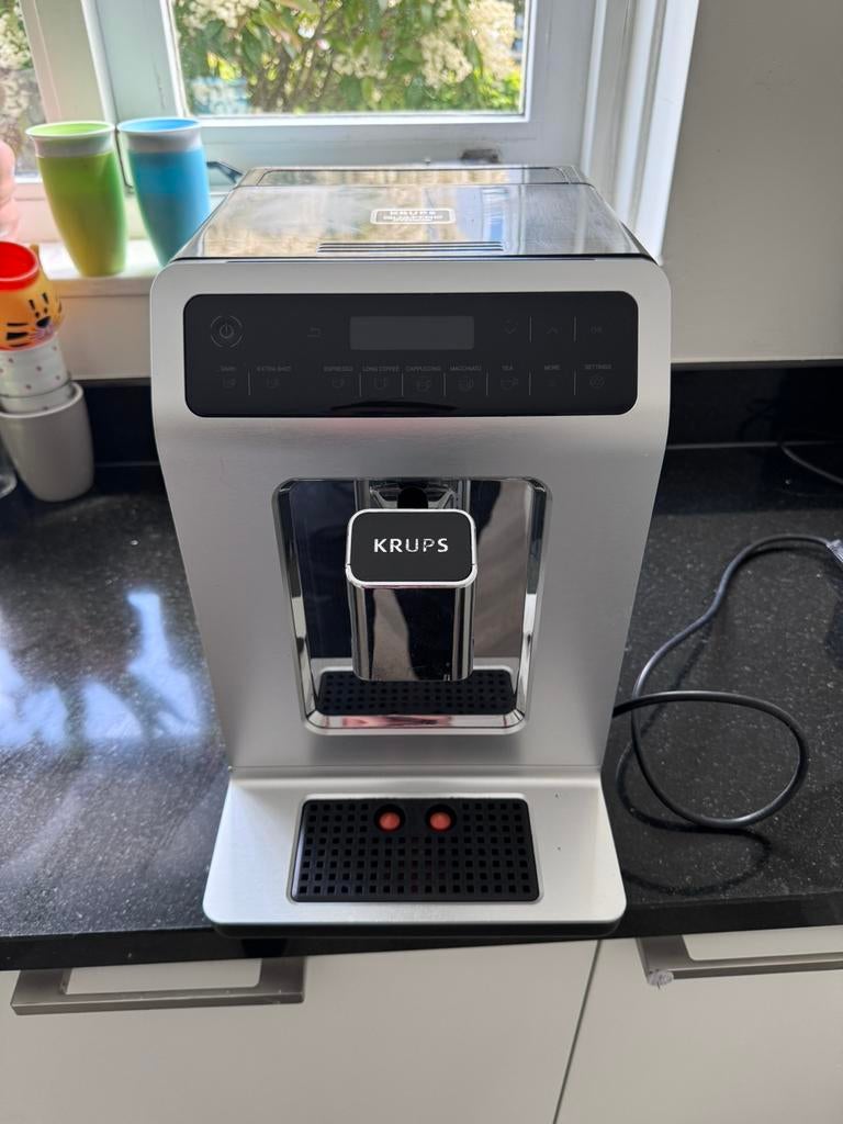 Krups koffiemachine volautomatisch, Ophalen, Gebruikt, Koffiemachine, Koffiebonen
