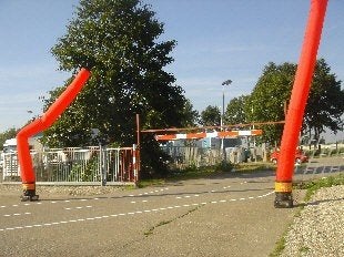 TE HUUR: skytubes / skydancers / diverse maten en kleuren, Ophalen of Verzenden, Zo goed als nieuw, Overige