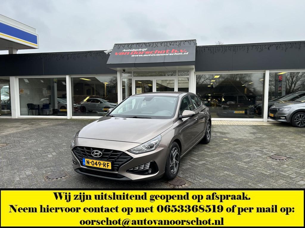 Hyundai i30 1.0 T-GDi MHEV Comfort, Stof, Gebruikt, Euro 6, Bruin