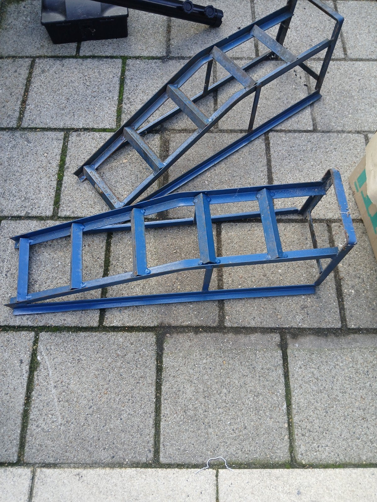 Stevige blauwe stalen oprij bokken, Ophalen, Gebruikt