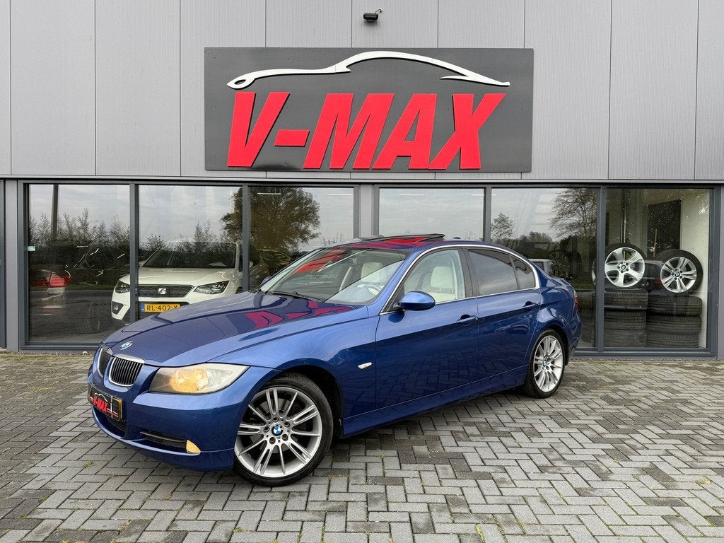 BMW 325i 3.0 AUT Sedan Schuifdak Leder Stoelvw Clima, Automaat, 745 kg, Achterwielaandrijving, Gebruikt