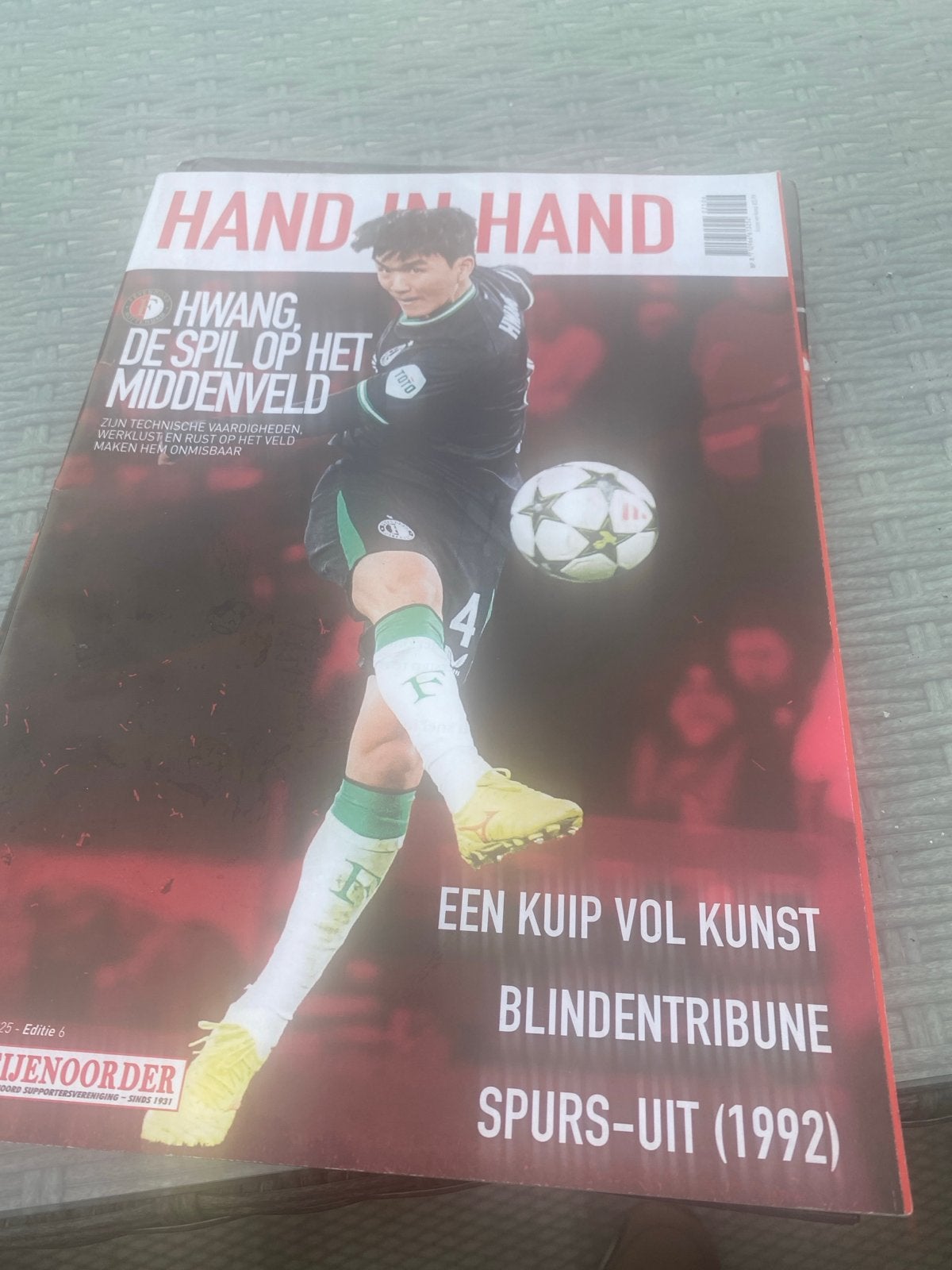Hand in Hand magazine: Hwang, de spil op het middenveld, Ophalen of Verzenden, Gelezen, Sport en Vrije tijd