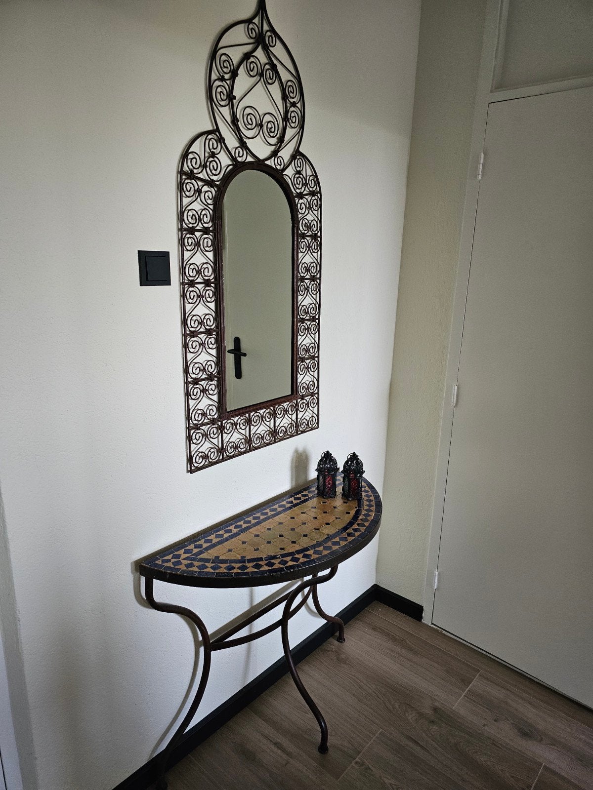 Marokkaanse mozaïettafel plus spiegel, Ophalen