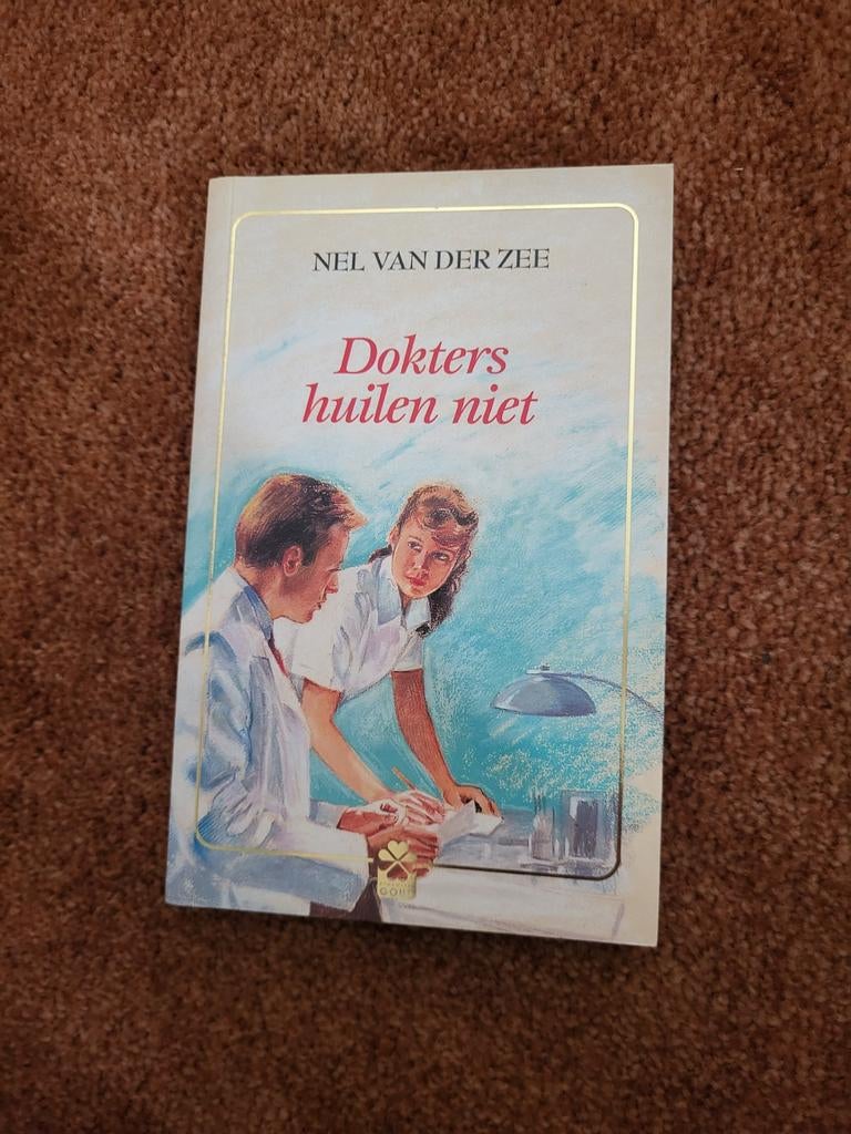 Dokters huilen niet - Nel van der Zee (Roman), Ophalen of Verzenden, Gelezen, Nel van der Zee, Nederland