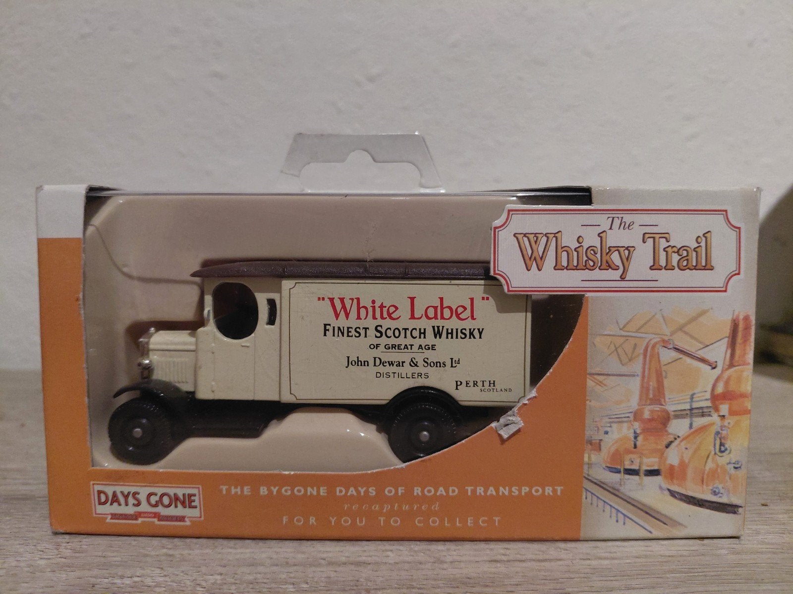 Lledo Days Gone The Whisky Trail Morris Van DG043031, Overige merken, Auto, Groter dan 1:32, Nieuw