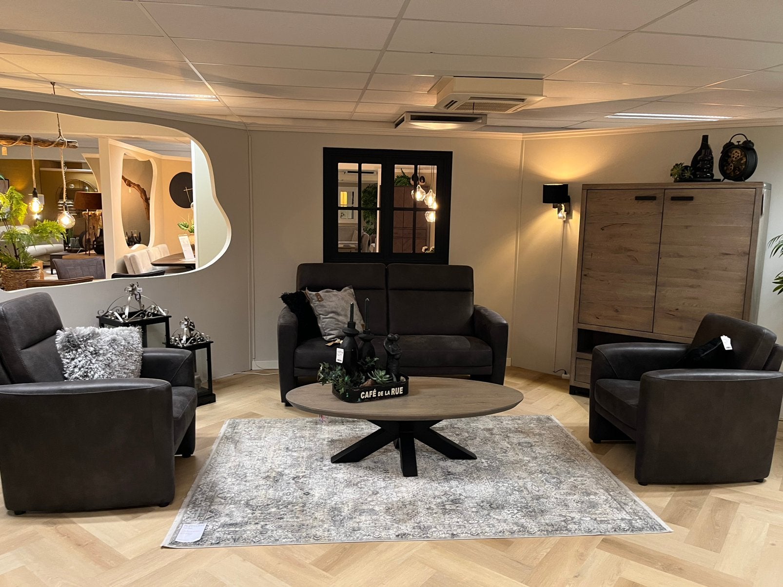 Showmodel bank en 2x fauteuil Haveco in Microleder antraciet, Huis en Inrichting, Ophalen, 75 tot 100 cm, Zo goed als nieuw, Rechte bank