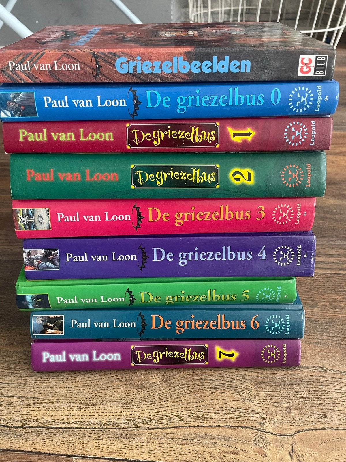 De Griezelbus deel 0 t/m 7 + Griezelbeelden, Ophalen of Verzenden, Gelezen, Fictie