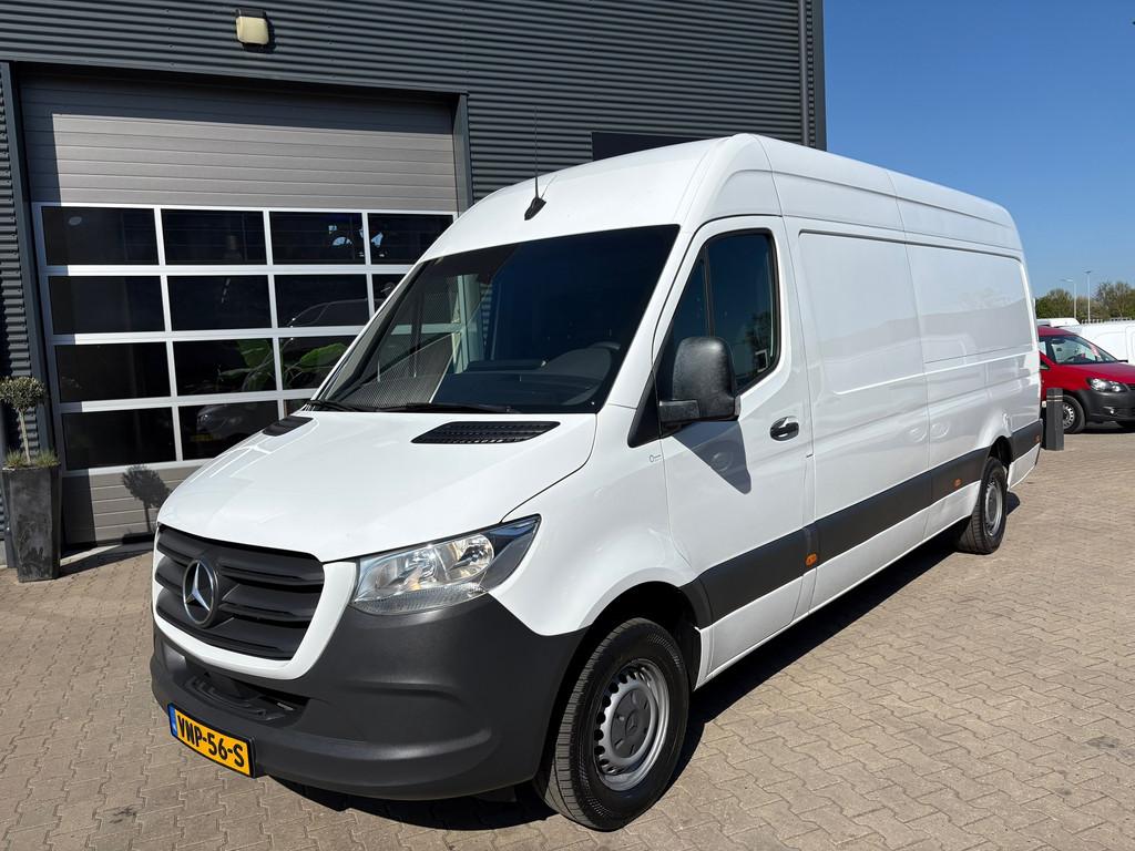 Mercedes-Benz Sprinter 311 CDI L3H2 RWD Automaat, Auto's, Bestelauto's, Automaat, Gebruikt, 4 cilinders, Wit