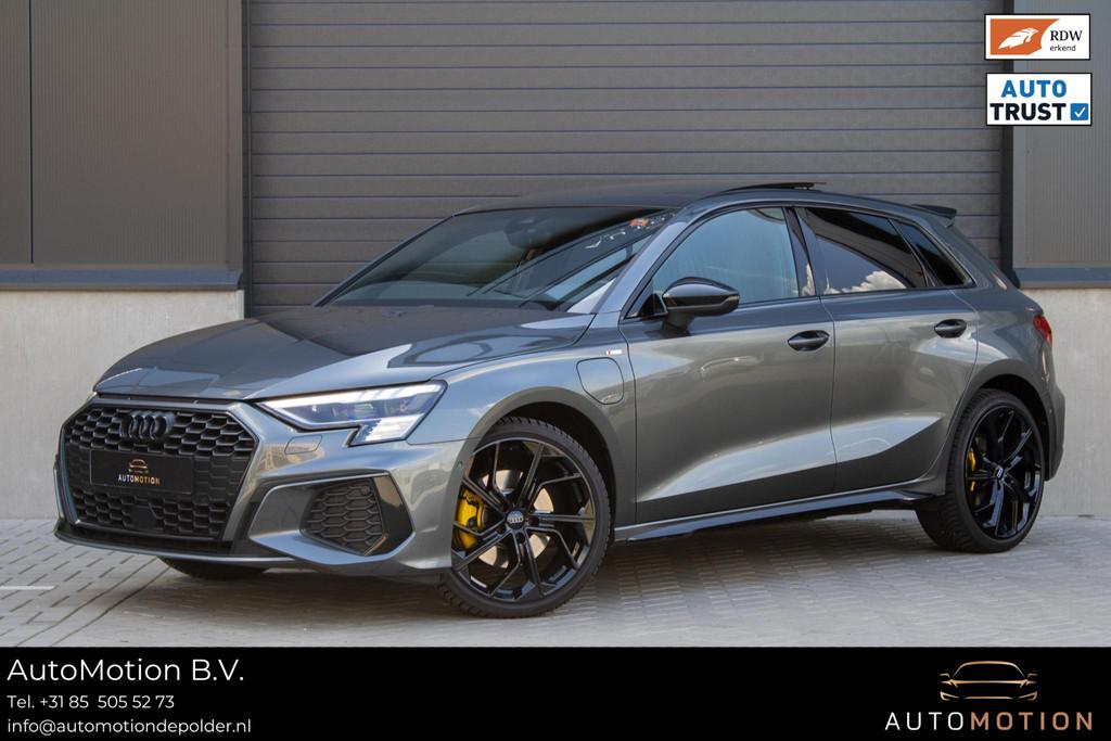 Audi A3 Sportback 40 TFSIe PANO RS ZETEL MATRIX CAMERA, Stof, Gebruikt, 4 cilinders, Plug-in hybride