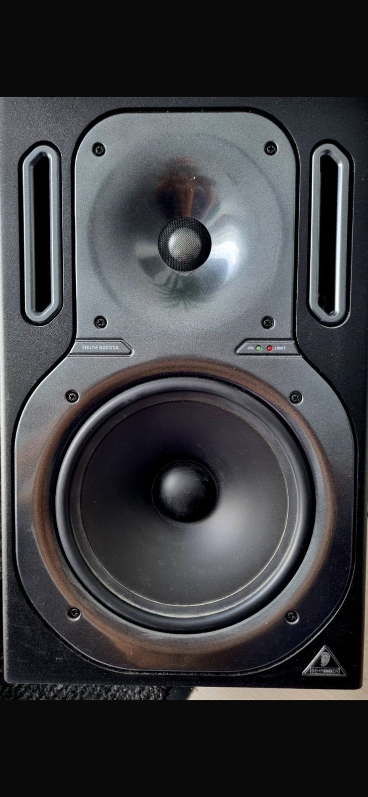 Speakers behringer type truth B2031A 6 stuks €80 per stuk, Studiomonitor, Gebruikt, Ophalen, 150 watt of meer