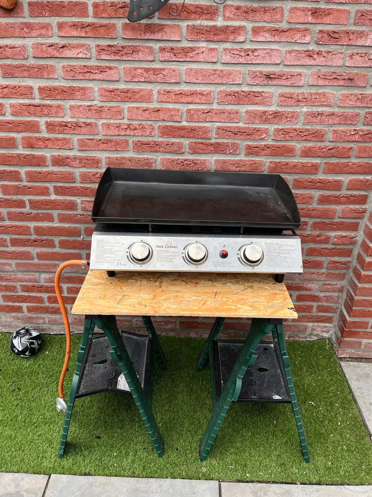 Nice Cooker Gasgrill met Grillplaat, Ophalen