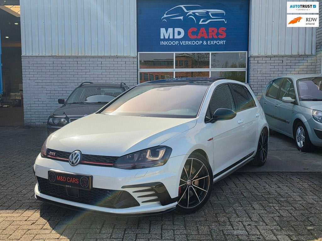 Volkswagen Golf 2.0 TSI GTI Clubsport PANO/NAVI/KUIP STOELEN, Gebruikt, 4 cilinders, Wit, 14 km/l
