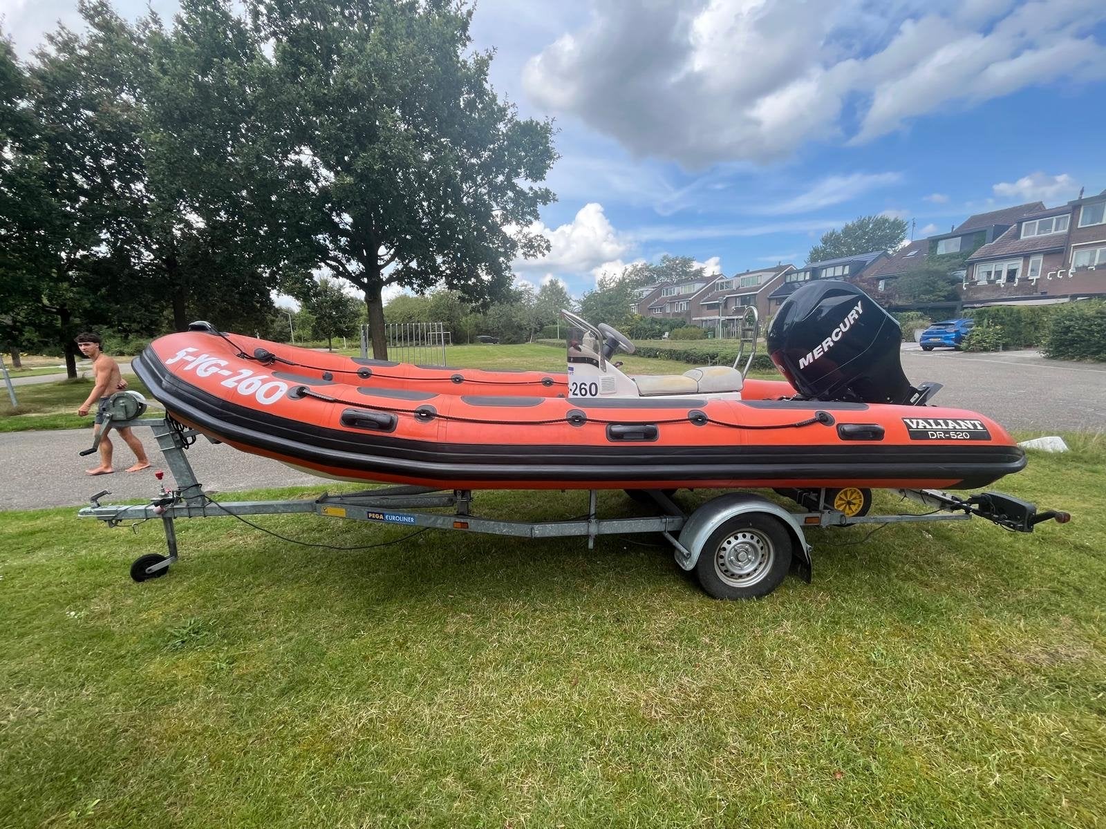Valiant dr 520 met 80 pk motor en trailer, Watersport en Boten, Bootonderdelen, Ophalen, Gebruikt, Overige typen, Motorboot