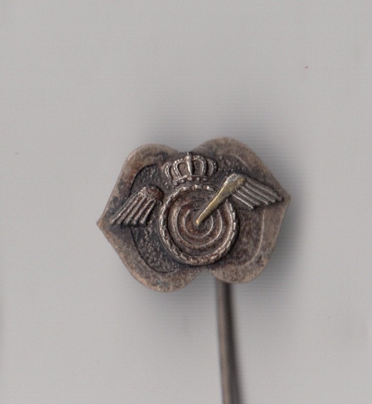 AAT Aan en Afvoertroepen embleem speldje, Niet vindbaar, Niet vindbaar, Nederland, Embleem of Badge